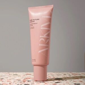 Arkive THE FUTURE YOUTH TREATMENT MASK NIB 6oz